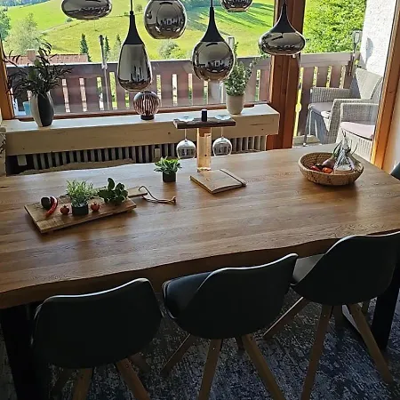 Almchalet Mit Pool Und Sauna Missen-Wilhams